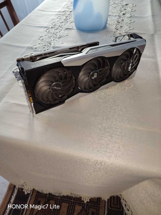 Sapphire Radeon™ RX 6900 XT NITRO+ SE Gaming, 16GB GDDR6, 256-bit