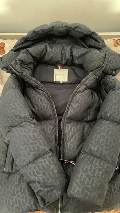 Geacă Tommy Hilfiger Bleumarin