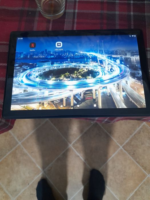 Vând tableta sau schimb android11