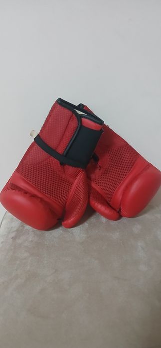 Mănuși box 8OZ roșu