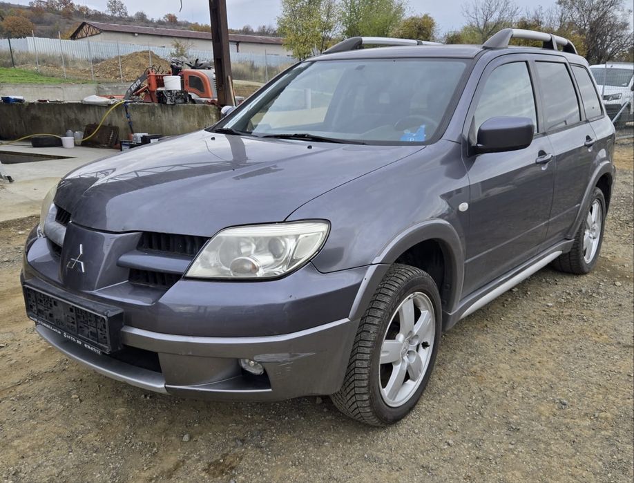 Mitsubishi Outlander/Мицубиши Аутлендър 2.0 НА ЧАСТИ!!!