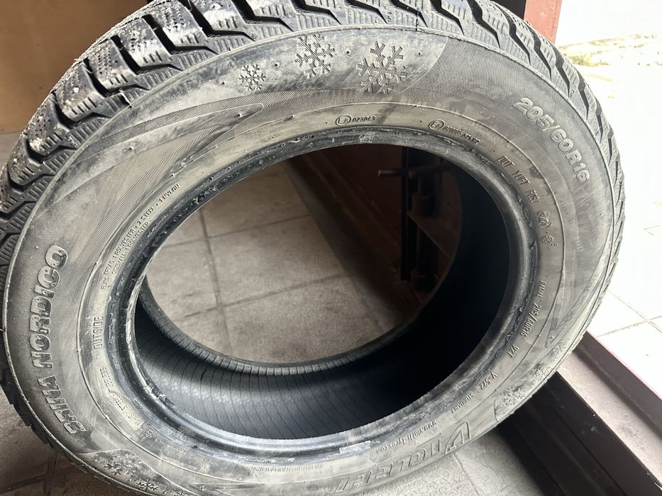 Продам шины зимние