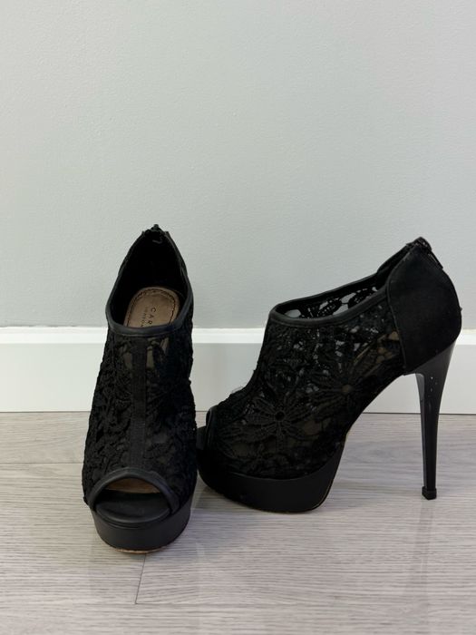 Туфли разные в идеальном состоянии