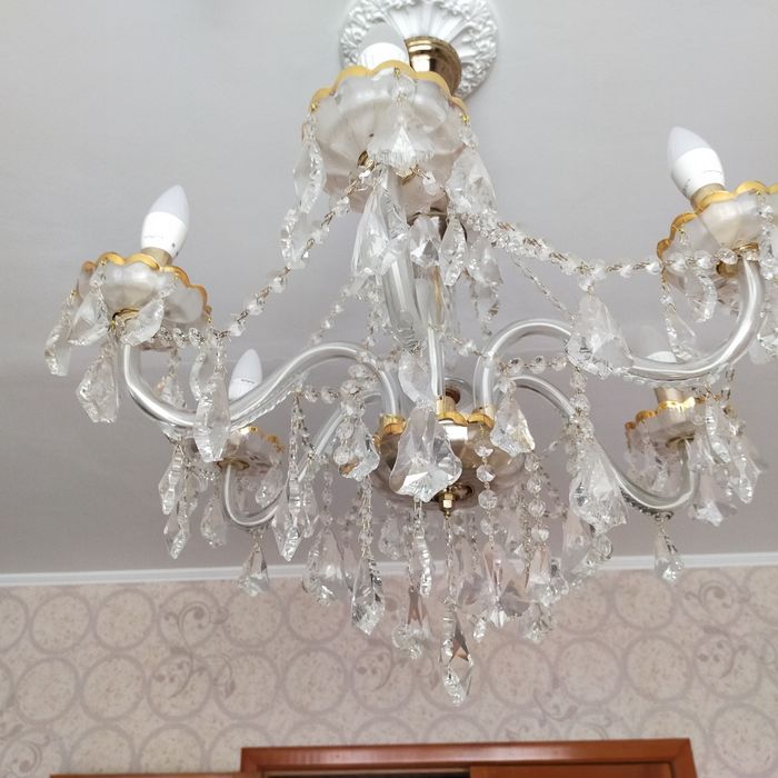 Продаю Хрусталь стекло люстру