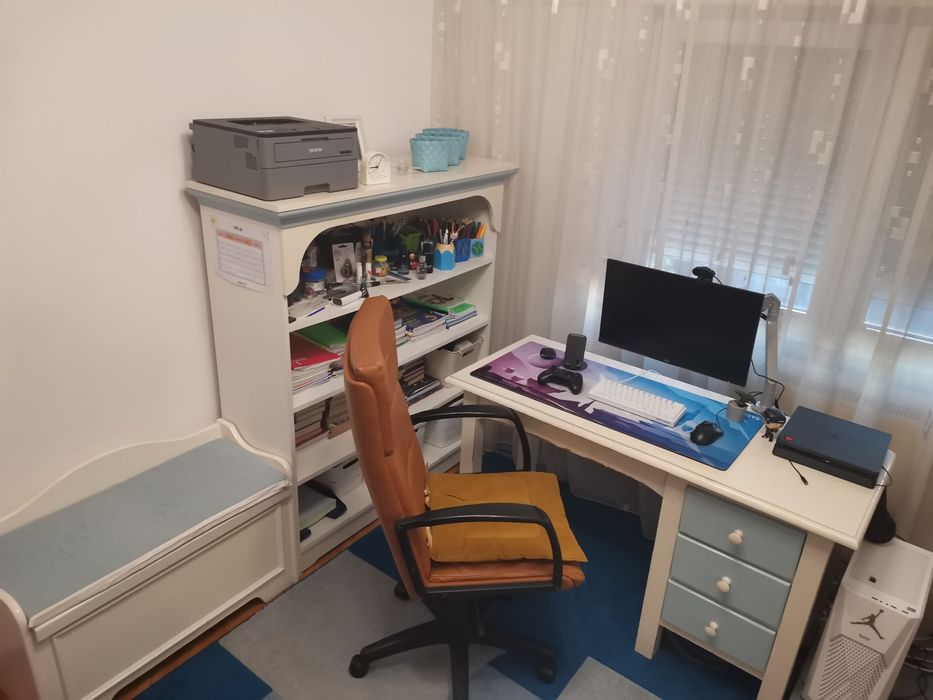 Vând mobila junior/tineret