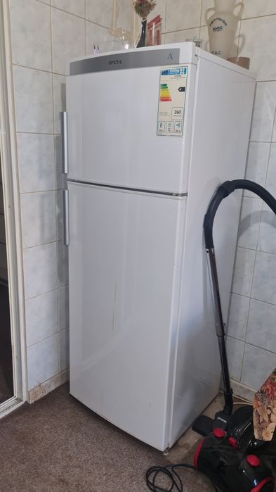Frigider Arctic AD306+ folosit 2 ani