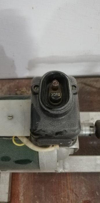 Продам токарный станок по дереву