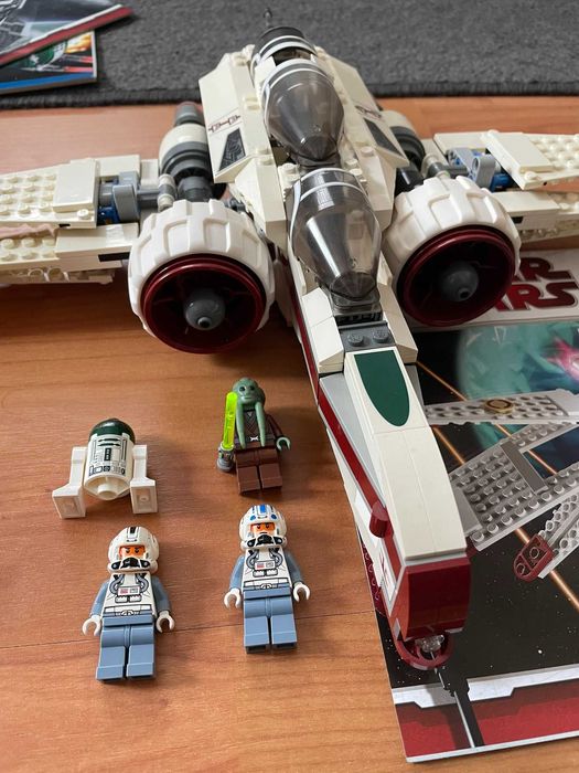 Lego Star Wars 7681 si 8088