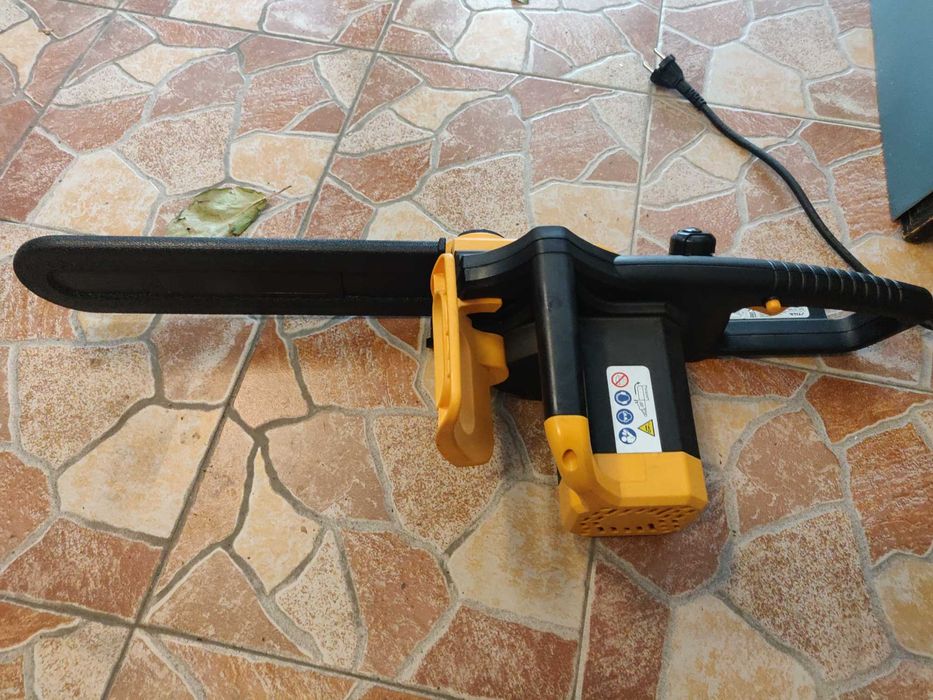 Електрически трион Stiga SE 180 Q