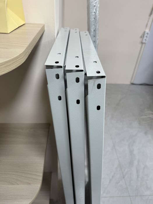 Металлический стеллаж