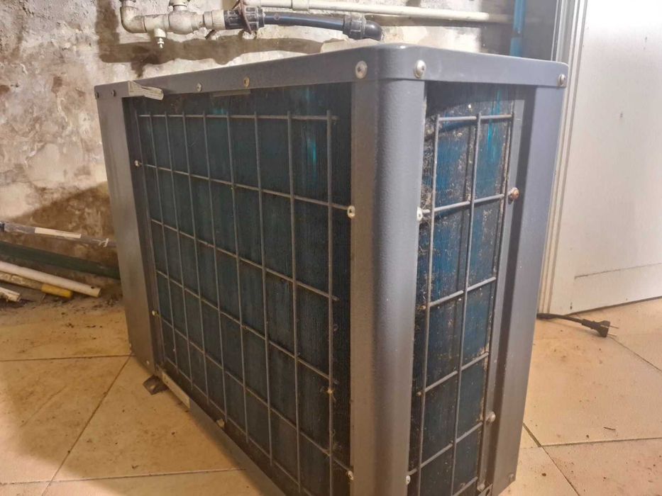 Термопомпа Azuro BP-50WS, 5 KW, за басейни с обем до 35 м3,