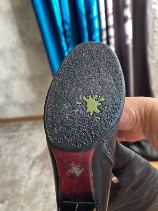 Женские сапоги