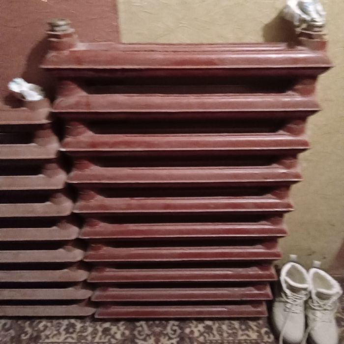 Батареи чигуные  продам