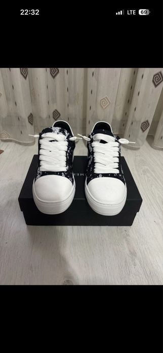 Numeriś Pigment Adidași