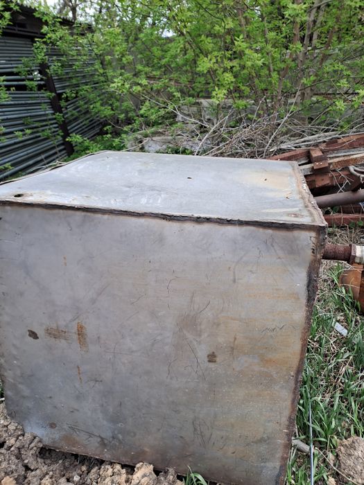 Продам ёмкость из нержавеющей стали.