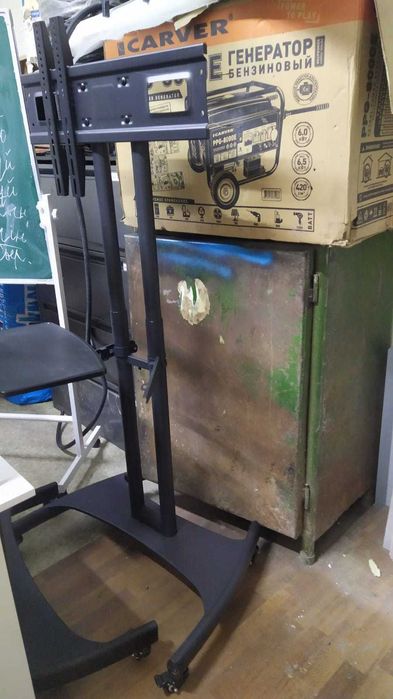 Стойка для телевизора