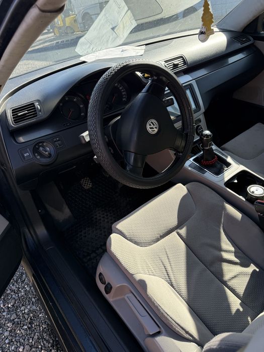 Vand sau dezmembrez  passat b6