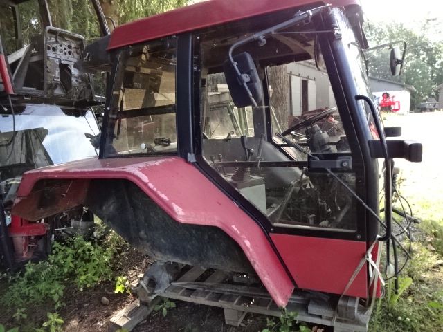 Dezmembrari tractoare Case ih