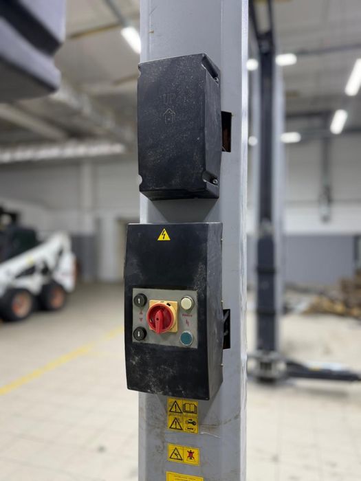 Двухстоечный подьемник для СТО