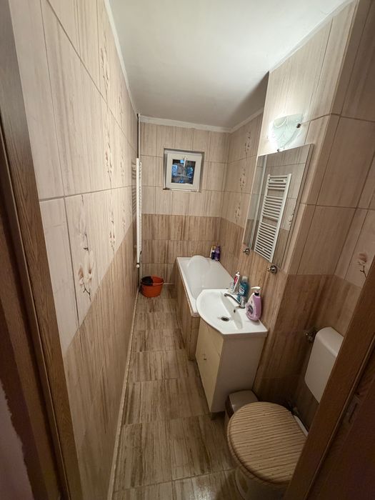 DE ÎNCHIRIAT Apartament 2 camere | LĂMÂIȚA VEST , Ploiești