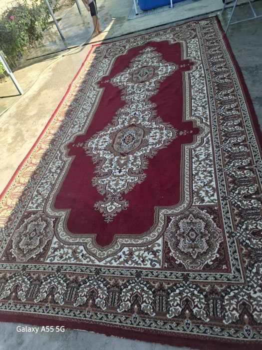 Продаю ковёр б/у