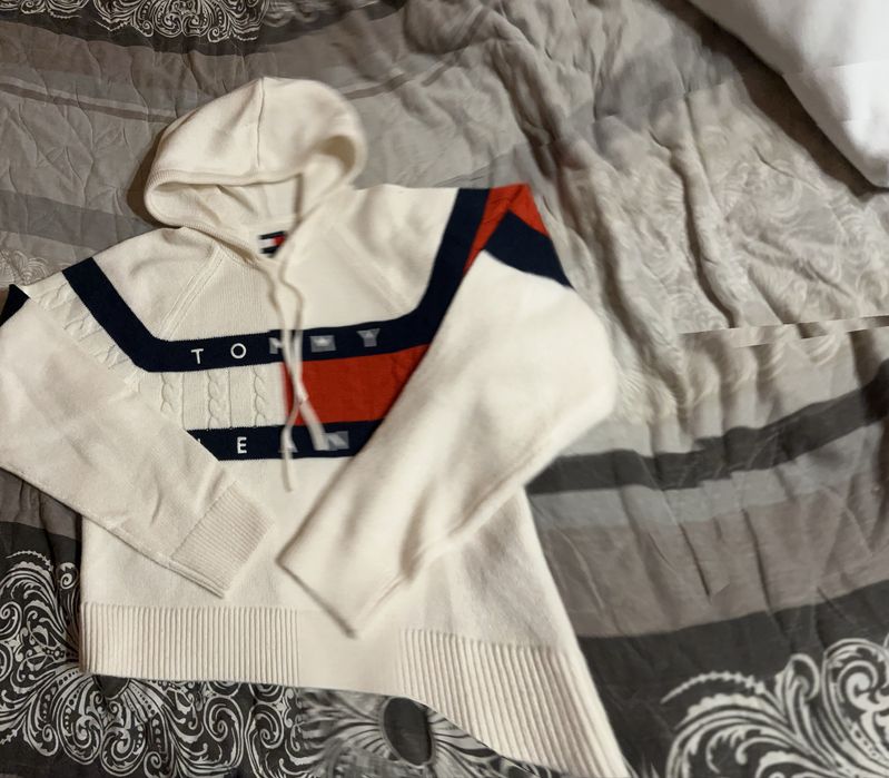 Оригиналени суитчъри на tommy hilfiger