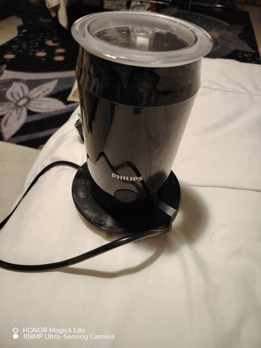 Разпенител за мляко PHILIPS
