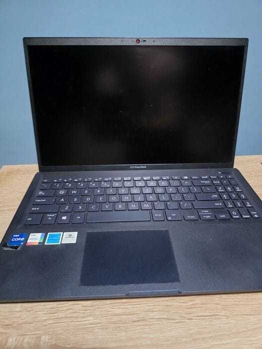 Laptop expertbook i7, 16GB, SSD512