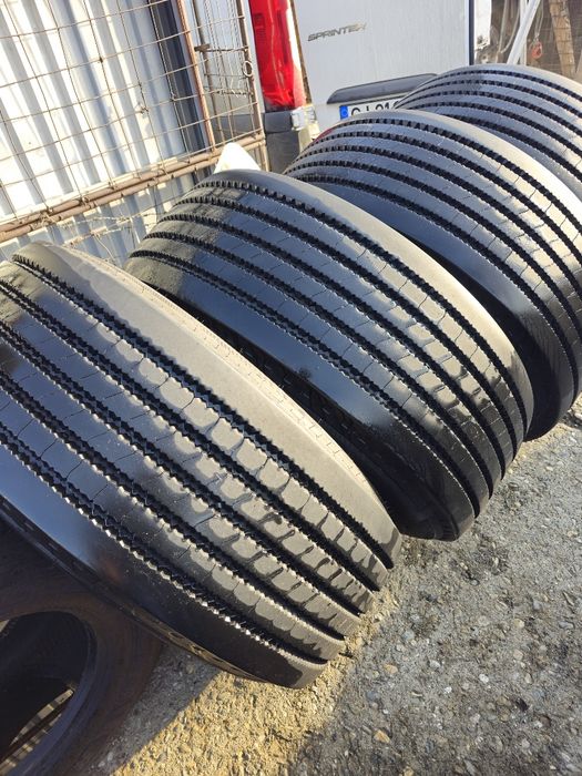 Anvelope 445 65 r 22.5. Barum.
