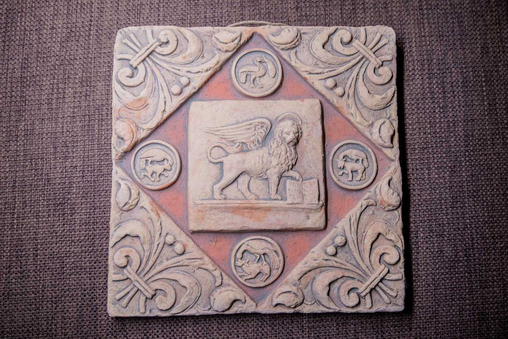 Basorelief decorativ venetian marca Studio D'arte Vio din Venetia