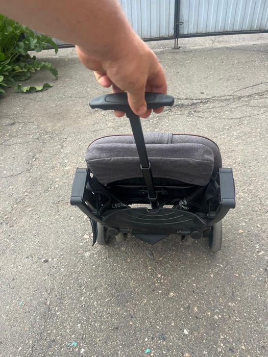 Продам коляску б/у