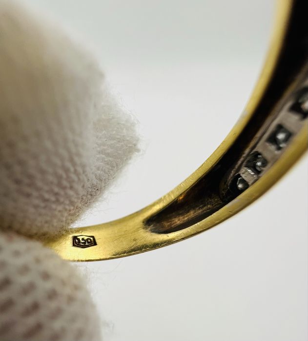 Френски златен пръстен 18к 0.25ct диаманти