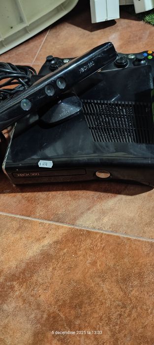 Consola Microsoft Xbox 360 (Pachet Complet)