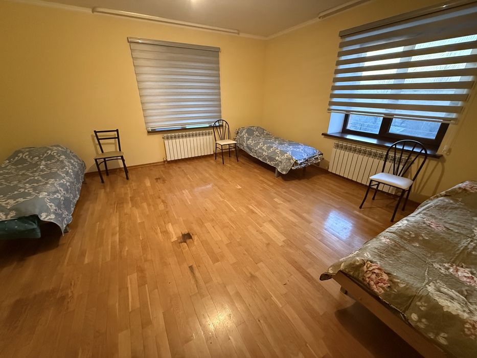 Хостел, арена коек