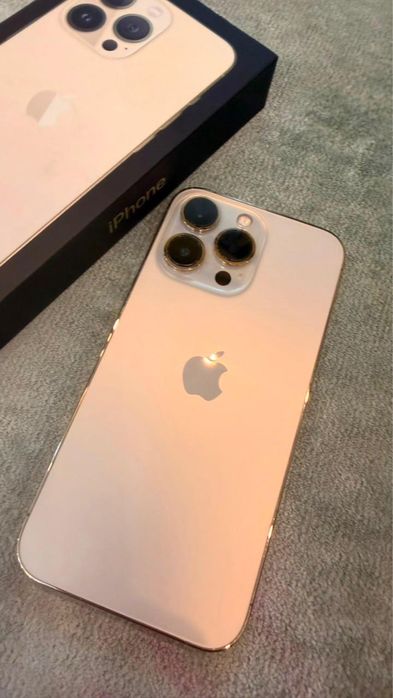 Продам Айфон 13 pro, память 1 Tb