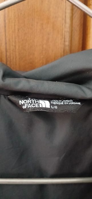 Geaca adolescenti 13-14 ani(L)fara defecte sau urme de uzura.