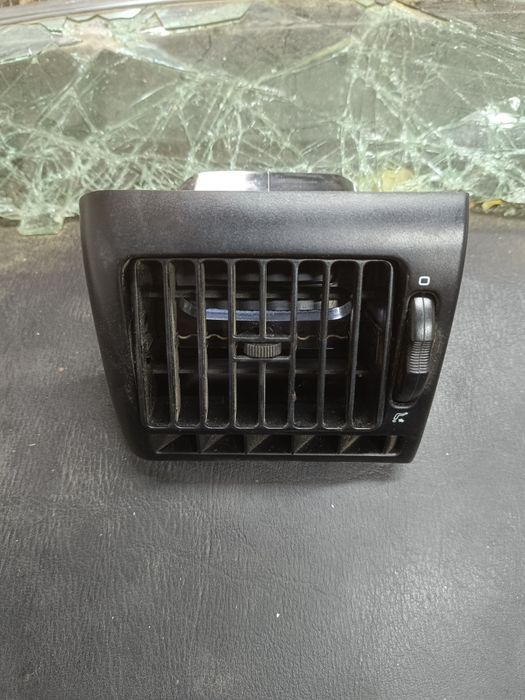 Дефлектор Фольксваген Пассат Б3