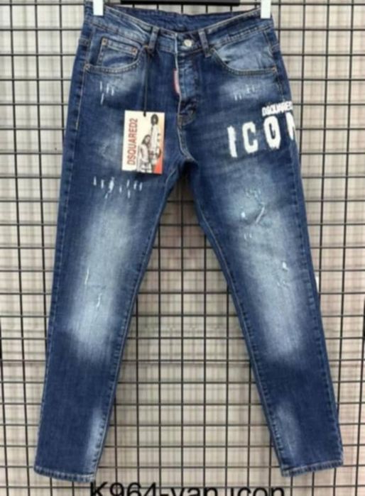 Blugi bărbați diferite modele