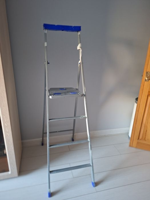 Продам стремянку