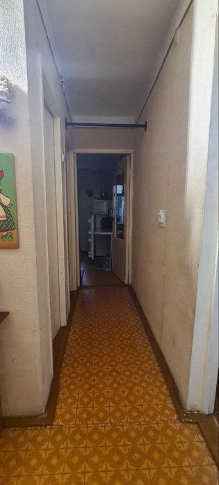 Продам 4 комнатную квартиру в хорошем районе