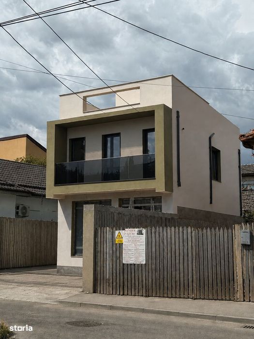 Casă modernă cu jacuzzi - zona centrală ( Împăratul Traian )