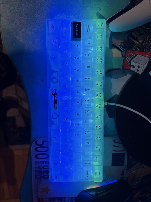 Tastatura RGB  cu fir