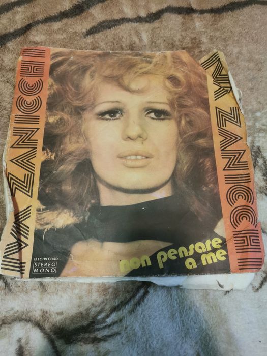 Eladó bakelit Lemezek