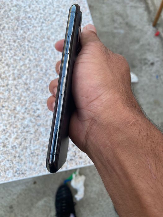 Se vinde iphone 11 pro