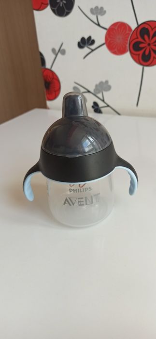 Сет с бебешки шишета, биберони, лъжички и