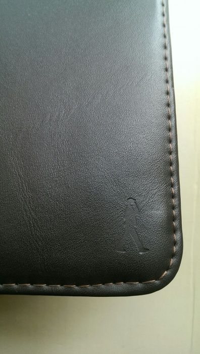 Husa noua Skpad Paris din piele naturala pentru iPad 1, culoare maro