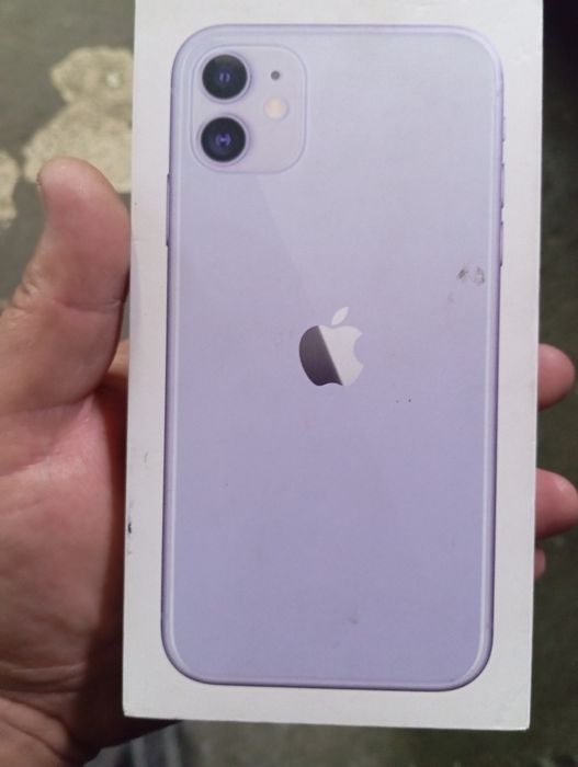 iPhone 11 128 Гб .