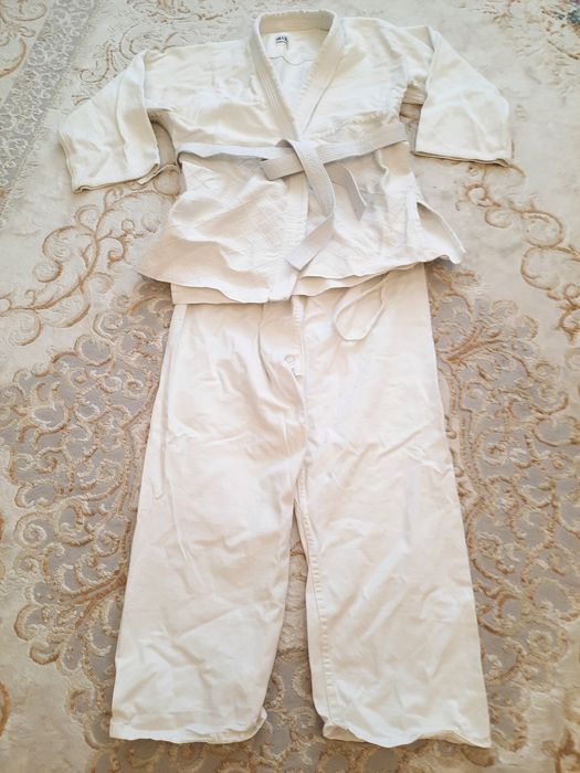 Кимоно           .