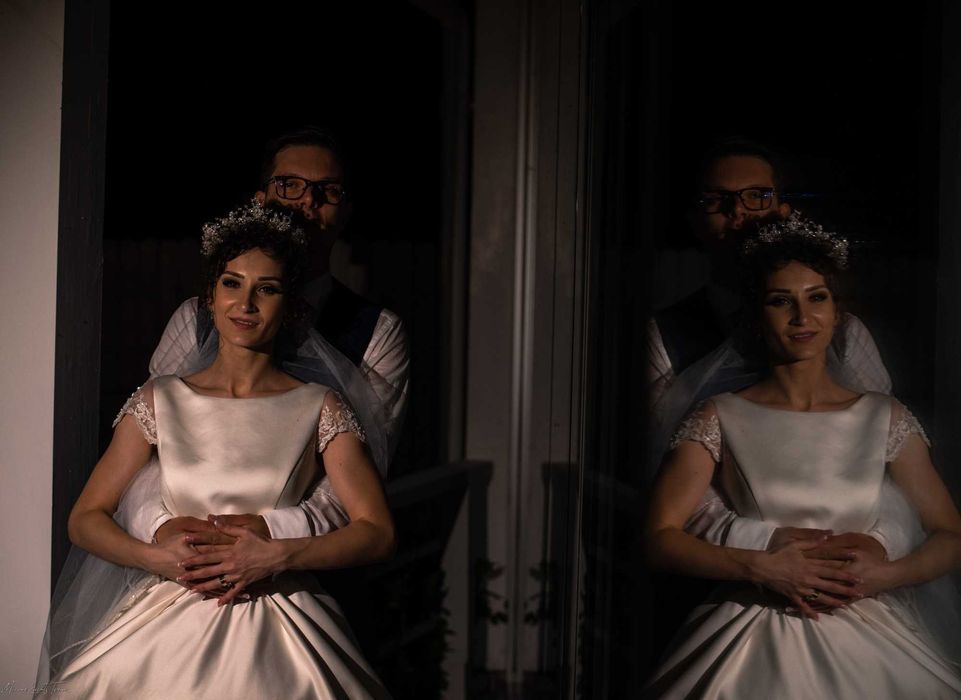 Rochie de mireasa din tafta +Diadema din cristale+crinolina+voal