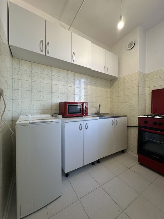 Inchiriez garsoniera in Tractorul,Pet Friendly